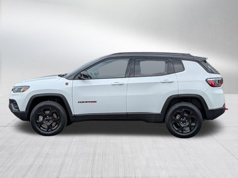 Used 2023 Jeep Compass Trailhawk w/ Trailhawk Convenience Group AWD/4WD image 4