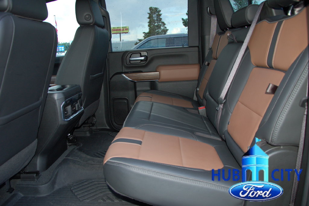 Used 2022 Chevrolet Silverado 2500 High Country w/ Safety Package II AWD/4WD image 12