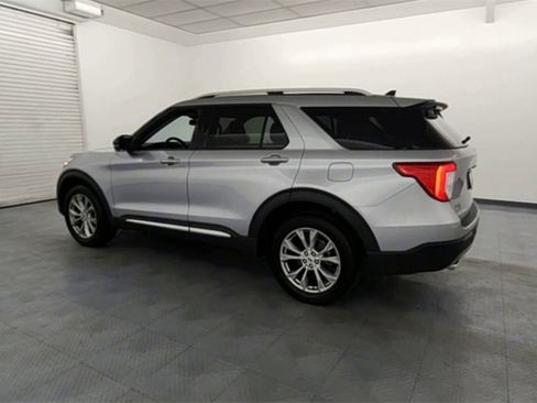 Used 2022 Ford Explorer Limited w/ Equipment Group 301A image 6