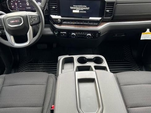 New 2026 GMC Sierra 1500 SLE w/ Preferred Package image 14