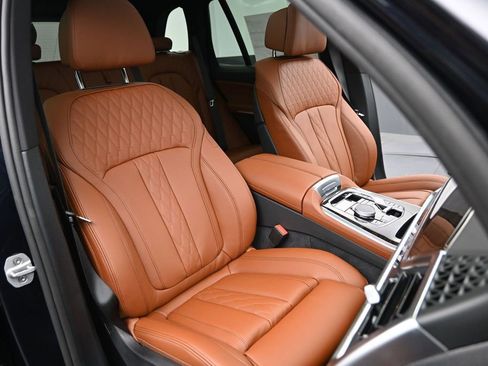 New 2026 BMW X5 xDrive40i w/ M Sport Package AWD/4WD image 28