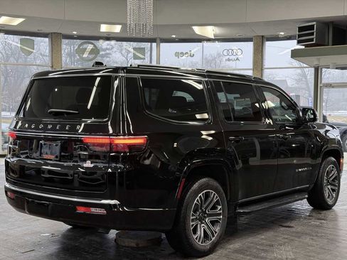 Used 2025 Jeep Wagoneer Series II image 9