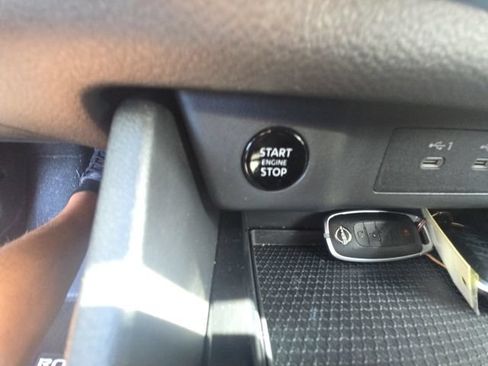 Certified 2024 Nissan Rogue SV w/ SV Premium Package FWD image 24