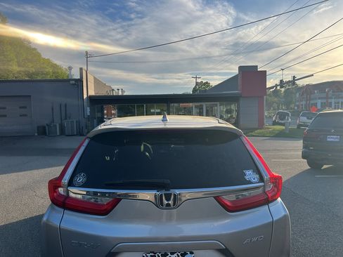 Used 2017 Honda CR-V EX-L image 4