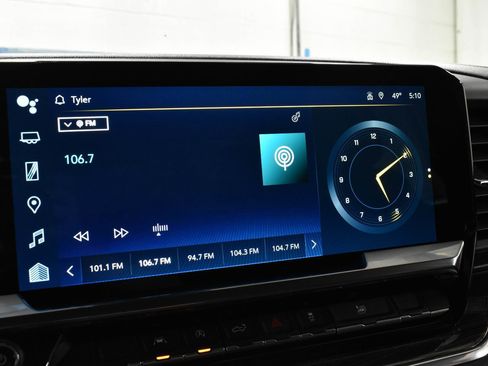 Used 2024 Chevrolet Silverado 1500 RST image 16