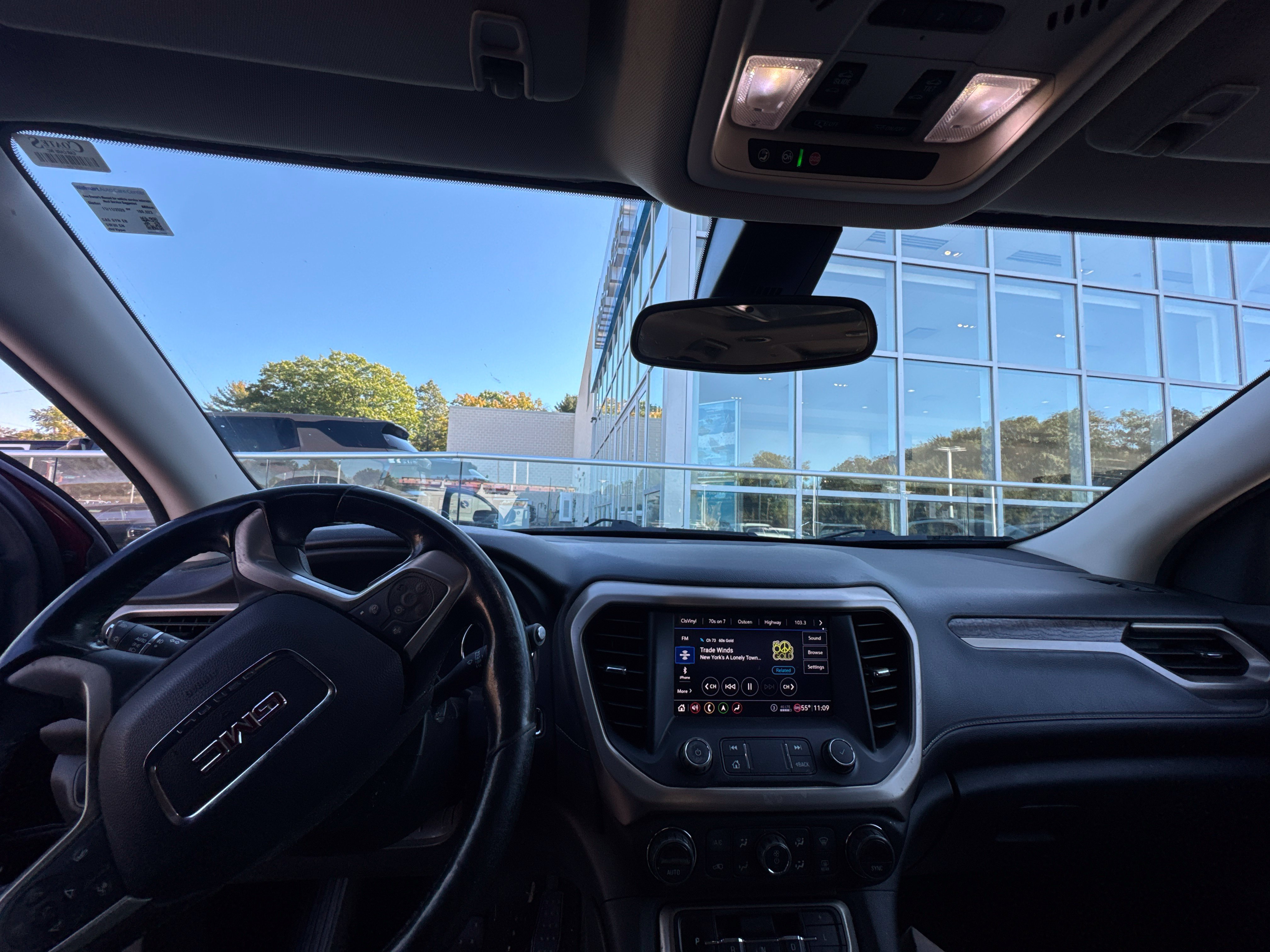 Used 2020 GMC Acadia Denali FWD image 2