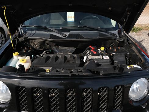 Used 2016 Jeep Patriot Sport w/ Power Value Group image 38