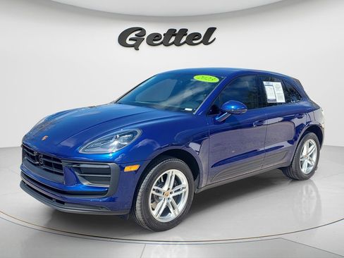 Used 2023 Porsche Macan Base image 9