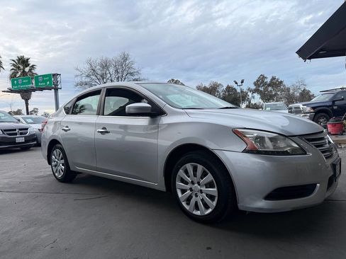 Used 2015 Nissan Sentra S image 16
