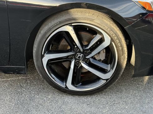 Used 2022 Honda Accord Sport image 25