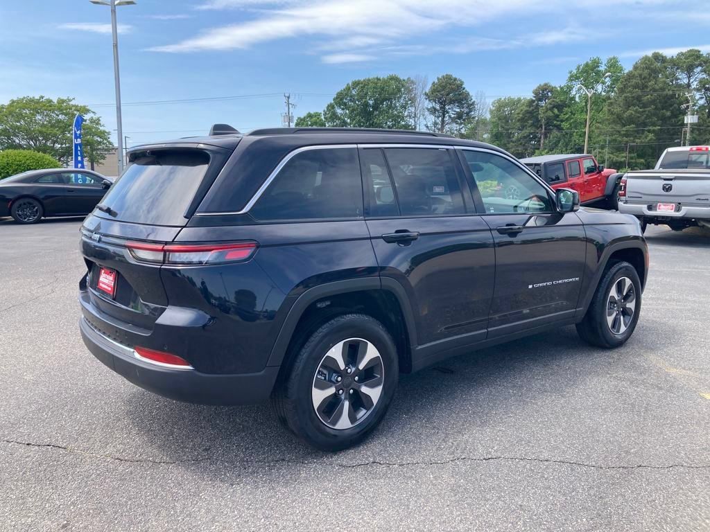 New 2024 Jeep Grand Cherokee Limited 4xe w/ Luxury Tech Group II AWD/4WD image 5