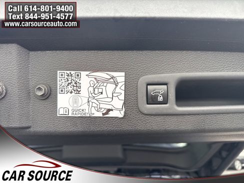 Used 2022 Toyota Sienna Platinum image 31