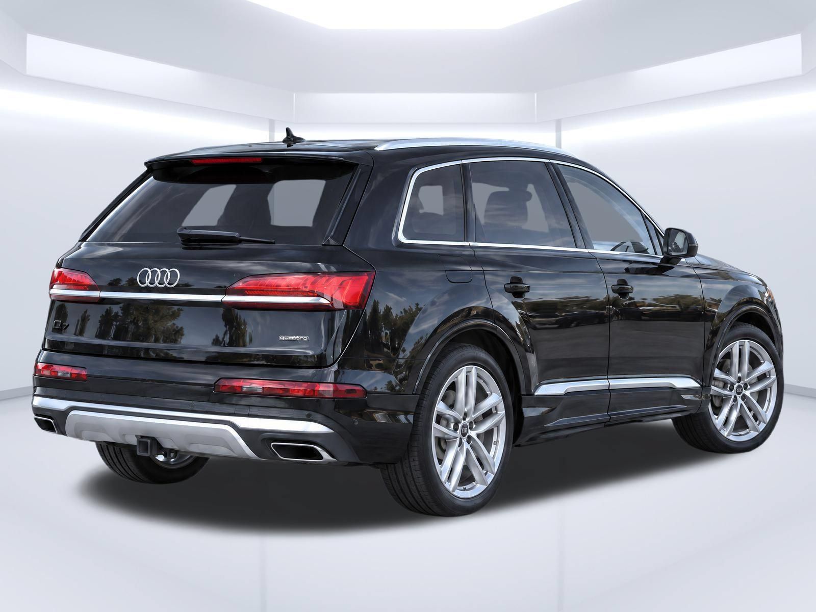 Used 2025 Audi Q7 3.0T Premium Plus w/ Premium Plus Package AWD/4WD image 4