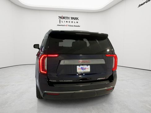 Used 2024 GMC Yukon AT4 w/ Technology Package AWD/4WD image 8