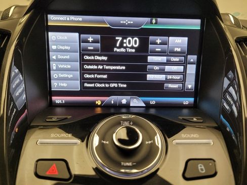 Used 2014 Ford Escape Titanium FWD image 25