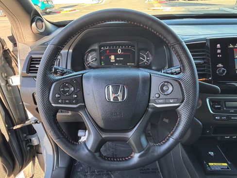 Certified 2024 Honda Passport TrailSport image 25