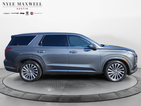 Used 2024 Hyundai Palisade Calligraphy FWD image 17