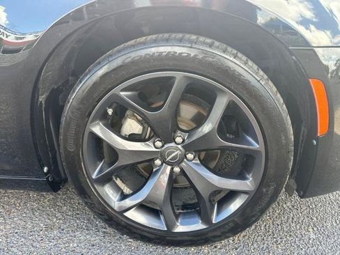 Used 2023 Chrysler 300 S RWD image 8