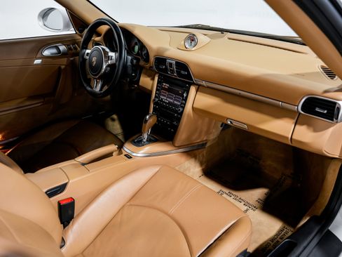 Used 2012 Porsche 911 Carrera 4S image 27