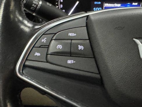 Used 2019 Cadillac XT5 Luxury image 28