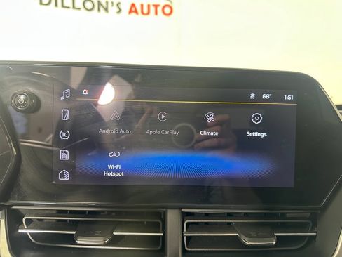 Used 2024 Chevrolet Trax LT w/ Driver Confidence Package FWD image 23