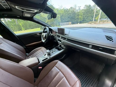 Used 2017 Audi A4 2.0T Premium Plus w/ Premium Plus Package FWD image 18