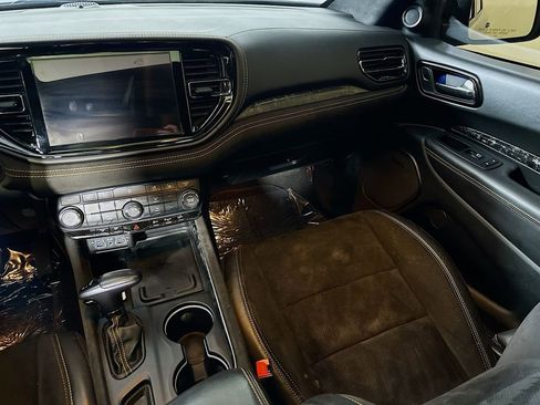 Used 2023 Dodge Durango R/T w/ Hemi Orange Plus Package image 20