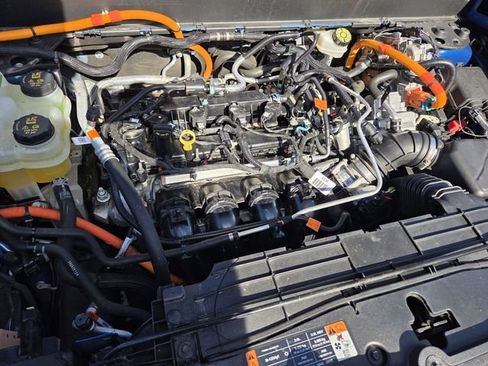 Certified 2023 Ford Maverick XLT image 19