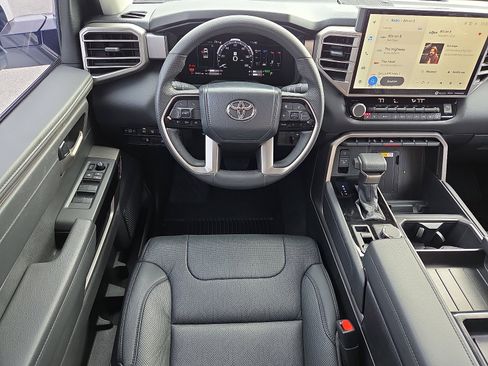 Used 2024 Toyota Tundra Limited image 11