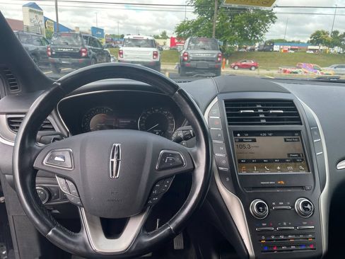 Used 2018 Lincoln MKC Reserve w/ Class II Trailer Tow Package AWD/4WD image 18