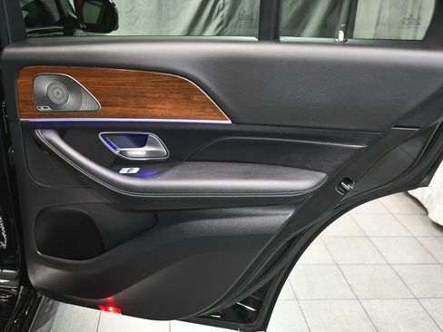 Used 2024 Mercedes-Benz GLE 450 4MATIC image 14