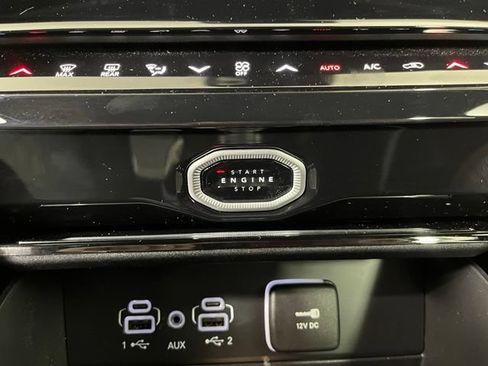 Used 2026 Jeep Grand Cherokee Limited w/ Limited Altitude Package AWD/4WD image 25