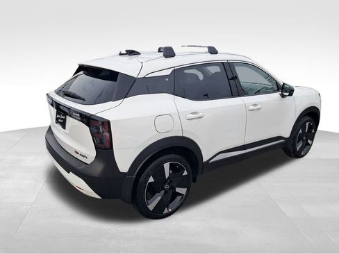 New 2026 Nissan Kicks SR w/ Cold Weather Package image 5