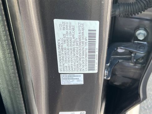 Used 2024 Honda Pilot Touring image 31