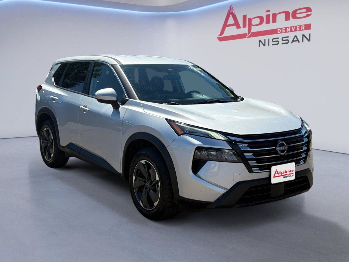 Used 2024 Nissan Rogue SV AWD/4WD image 7