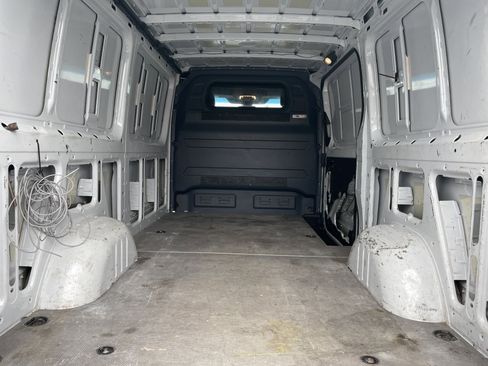 Used 2019 Mercedes-Benz Sprinter 1500 image 24