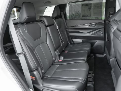 Used 2025 INFINITI QX60 Sensory w/ Vision Package AWD/4WD image 37