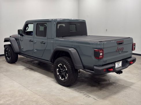 Used 2025 Jeep Gladiator Rubicon w/ Convenience Group image 6
