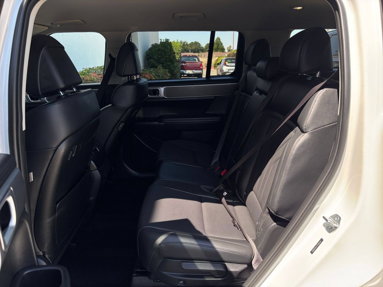 Used 2026 Hyundai Santa Fe SEL FWD image 27
