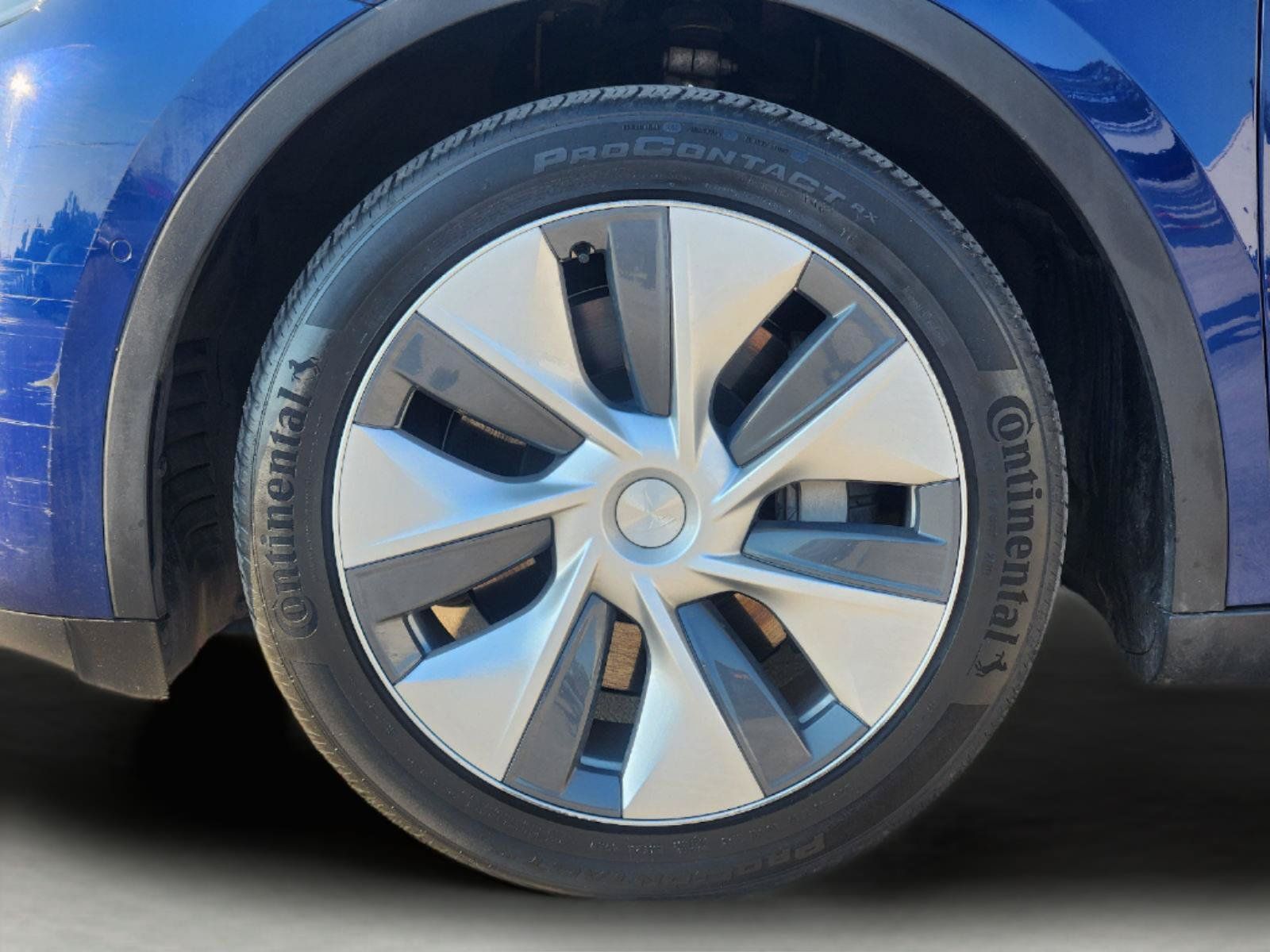 Used 2021 Tesla Model Y Long Range AWD/4WD image 10