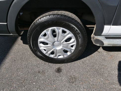 Used 2016 Ford Transit 250 Low Roof w/ Exterior Upgrade Package image 30