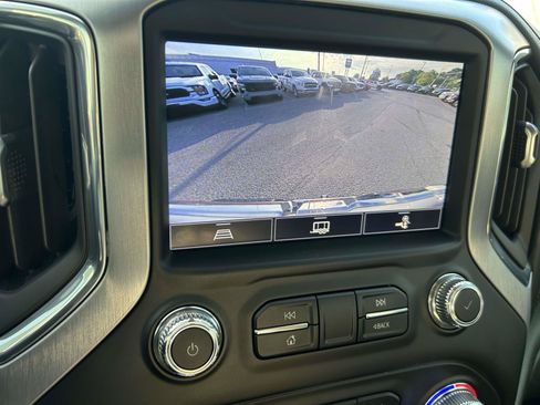Used 2021 GMC Sierra 1500 SLT w/ SLT Premium Plus Package AWD/4WD image 22