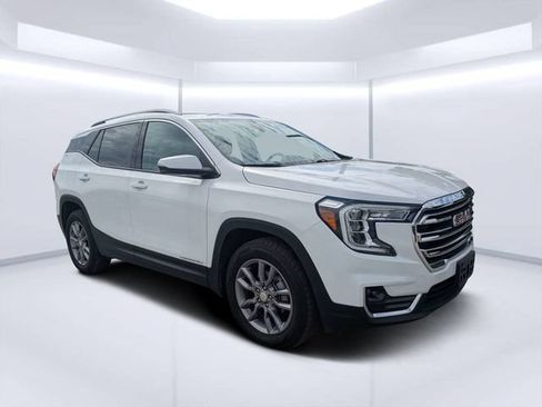 Used 2024 GMC Terrain SLT AWD/4WD image 1