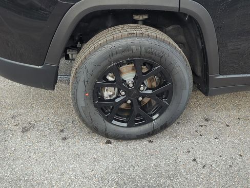 New 2026 Jeep Grand Cherokee Altitude AWD/4WD image 8