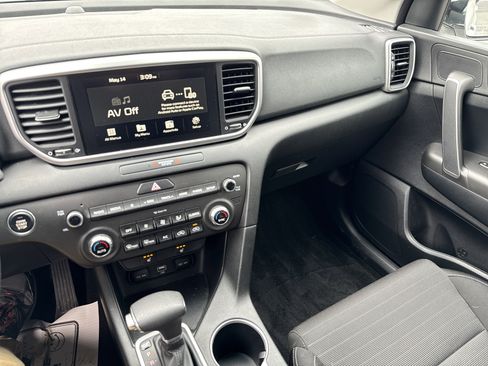 Used 2022 Kia Sportage LX w/ LX AWD Value Edition Package image 22