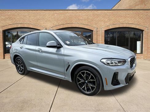 Used 2022 BMW X4 xDrive30i w/ M Sport Package 2 image 1