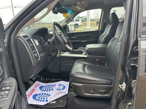Used 2017 RAM 1500 Laramie w/ Convenience Group AWD/4WD image 10