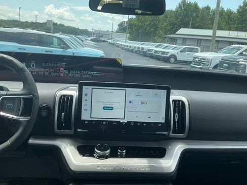 New 2027 Ford Expedition Max Active AWD/4WD image 19