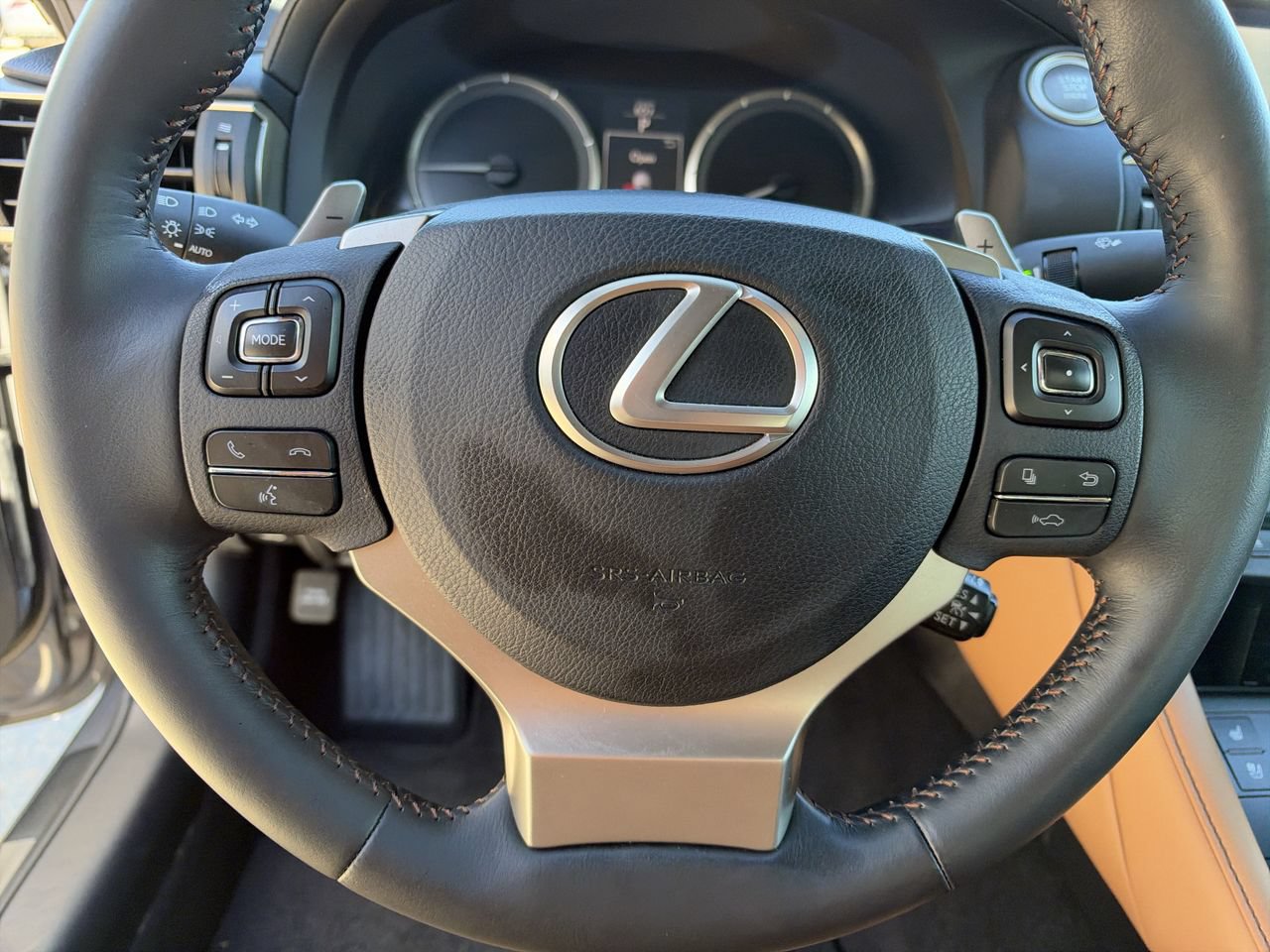 Used 2015 Lexus RC 350 w/ Luxury Package RWD image 21