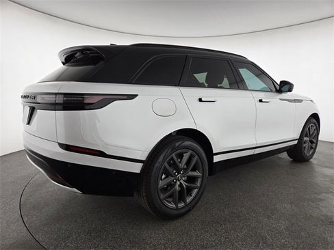 New 2026 Land Rover Range Rover Velar Dynamic SE image 2